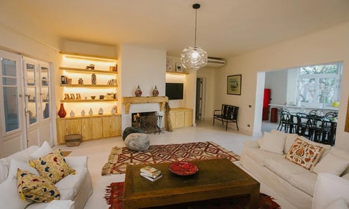 Venue & Amenities